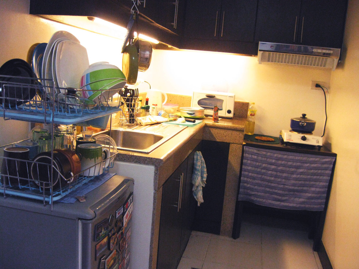 Riz's Kitchen, Where everything is one step away